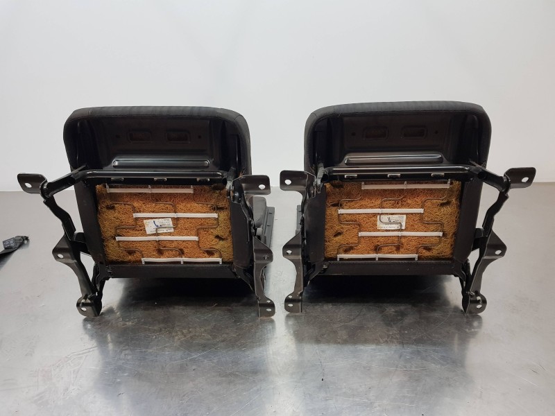 Recambio de asientos tercera fila ( pareja ) para opel zafira tourer selective referencia OEM IAM 13274067 13274067 13296724