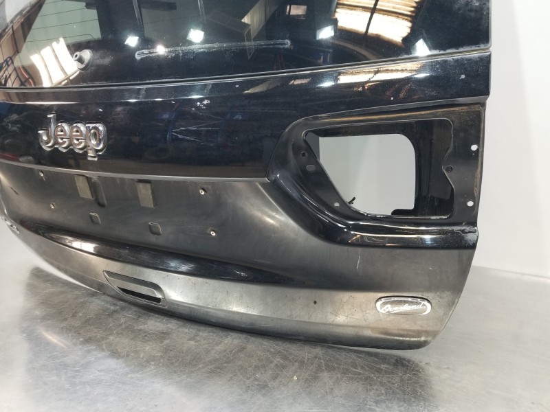 Recambio de porton trasero para jeep gr. cherokee iv 4x4 referencia OEM IAM 68154524AA  