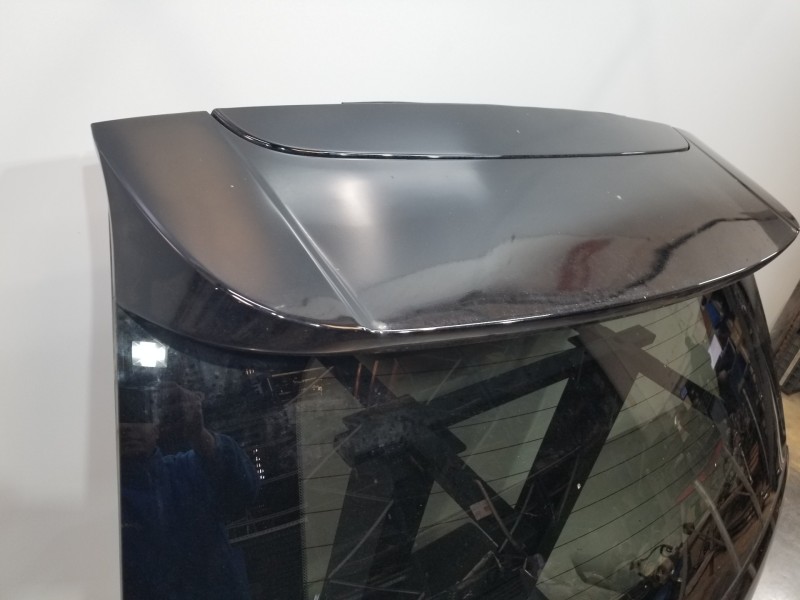 Recambio de porton trasero para jeep gr. cherokee iv 4x4 referencia OEM IAM 68154524AA  