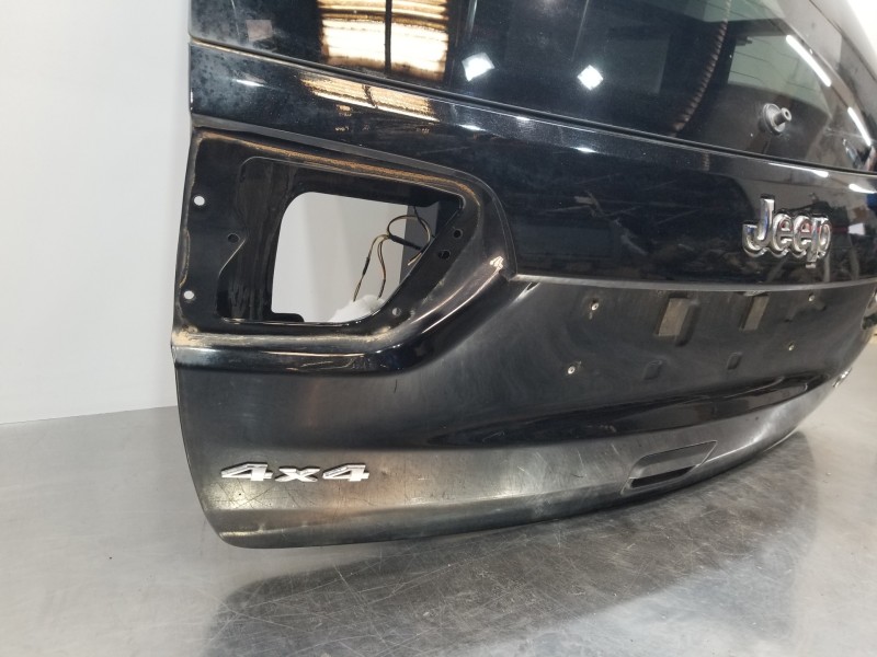 Recambio de porton trasero para jeep gr. cherokee iv 4x4 referencia OEM IAM 68154524AA  