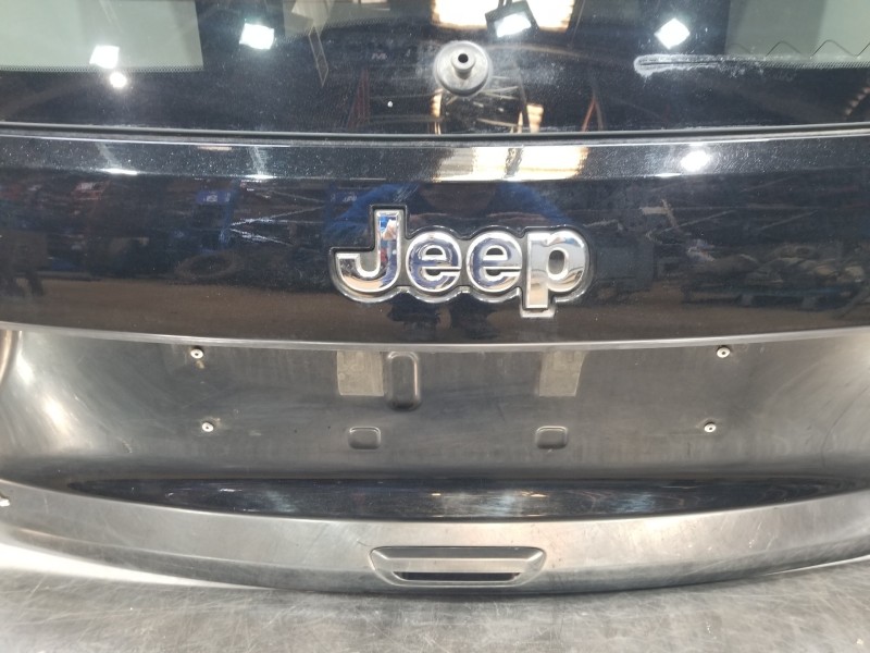 Recambio de porton trasero para jeep gr. cherokee iv 4x4 referencia OEM IAM 68154524AA  