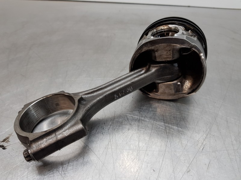 Recambio de piston para citroen c4 grand picasso spacetourer referencia OEM IAM 1629032180 1629031680 