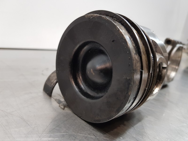 Recambio de piston para citroen c4 grand picasso spacetourer referencia OEM IAM 1629032180 1629031680 