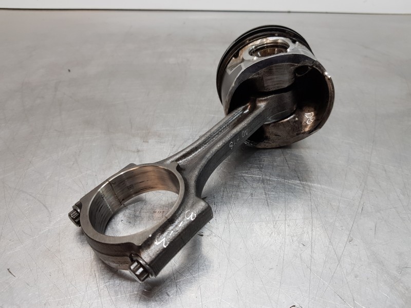Recambio de piston para citroen c4 grand picasso spacetourer referencia OEM IAM 1629032180 1629031680 