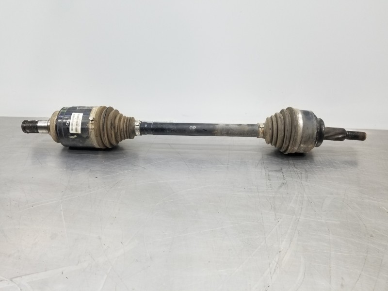 Recambio de transmision trasera derecha para jeep gr. cherokee iv 4x4 referencia OEM IAM P68193667AB 68193667AB 