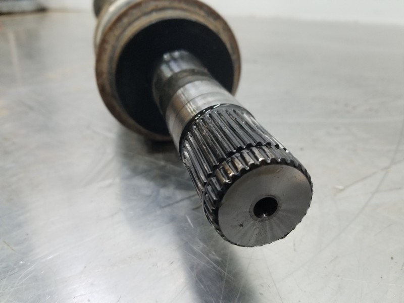 Recambio de transmision trasera izquierda para jeep gr. cherokee iv 4x4 referencia OEM IAM P68193672AB 68193672AB 