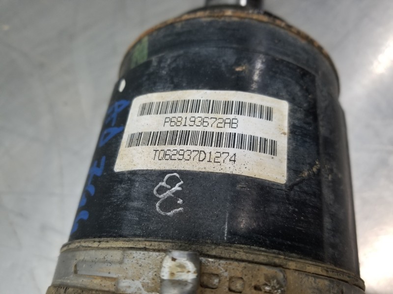 Recambio de transmision trasera izquierda para jeep gr. cherokee iv 4x4 referencia OEM IAM P68193672AB 68193672AB 