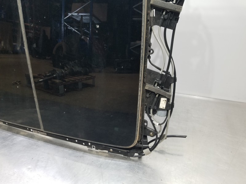 Recambio de techo electrico para jeep gr. cherokee iv 4x4 referencia OEM IAM 30022879G 30020271L 