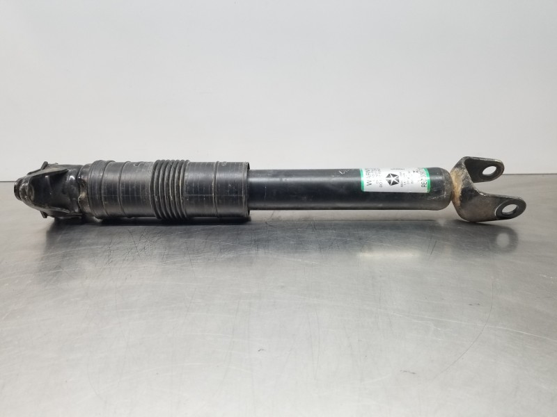 Recambio de amortiguador trasero izquierdo para jeep gr. cherokee iv 4x4 referencia OEM IAM 68380328AA 68367406AA 