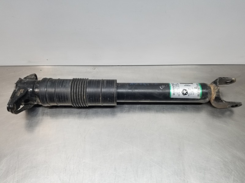 Recambio de amortiguador trasero izquierdo para jeep gr. cherokee iv 4x4 referencia OEM IAM 68380328AA 68367406AA 