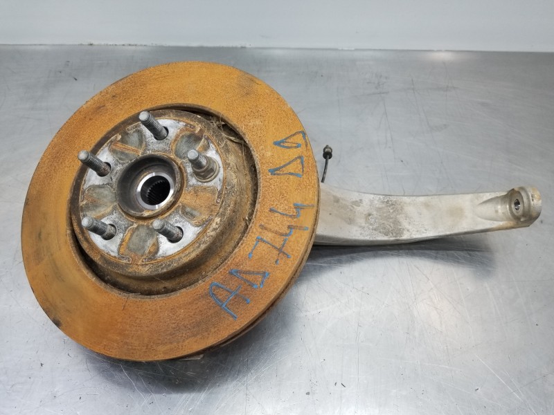 Recambio de mangueta delantera derecha para jeep gr. cherokee iv 4x4 referencia OEM IAM 4877658AD P04877658AD 