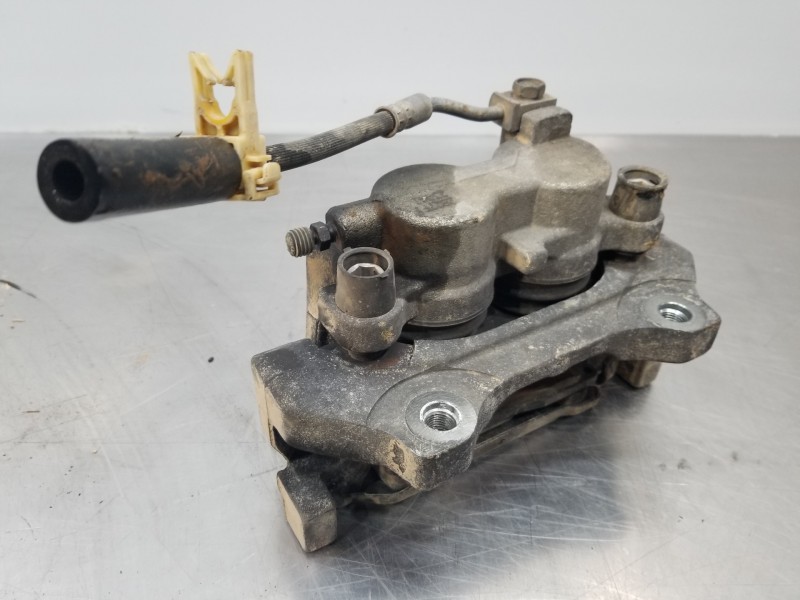 Recambio de pinza freno delantera derecha para jeep gr. cherokee iv 4x4 referencia OEM IAM 68138842AA  