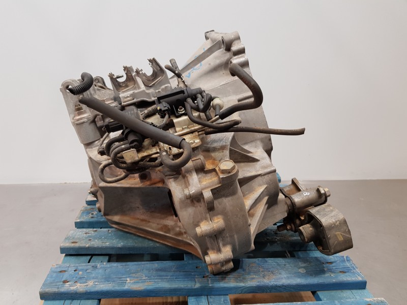 Recambio de caja cambios para mazda 3 lim. () style referencia OEM IAM D60403000  