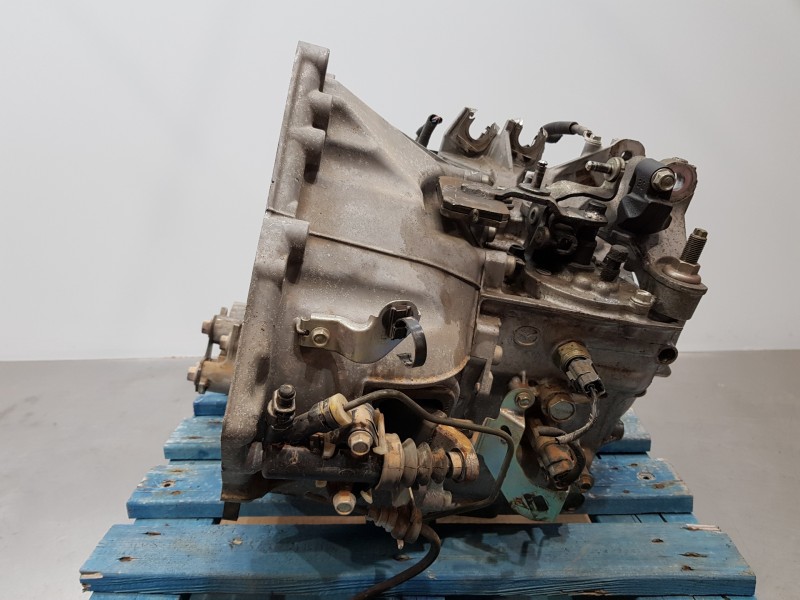 Recambio de caja cambios para mazda 3 lim. () style referencia OEM IAM D60403000  