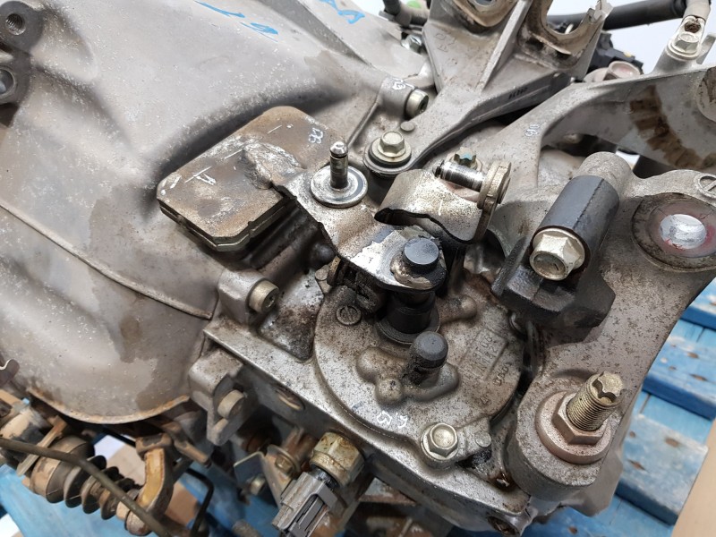 Recambio de caja cambios para mazda 3 lim. () style referencia OEM IAM D60403000  