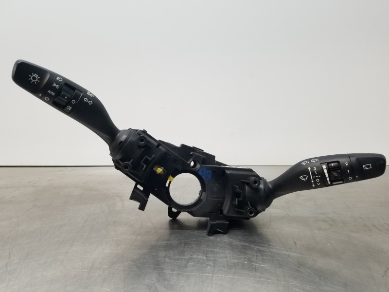 Recambio de mando multifuncion para hyundai i20 iii active referencia OEM IAM 93404Q0850  