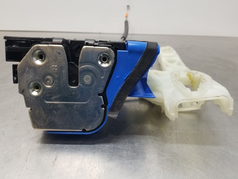 Recambio de cerradura puerta delantera derecha para hyundai i20 iii active referencia OEM IAM 81320Q0010   Recambio de cerradura puerta delantera derecha para hyundai i20 iii active referencia OEM IAM 81320Q0010