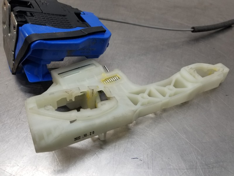 Recambio de cerradura puerta delantera derecha para hyundai i20 iii active referencia OEM IAM 81320Q0010   Recambio de cerradura puerta delantera derecha para hyundai i20 iii active referencia OEM IAM 81320Q0010