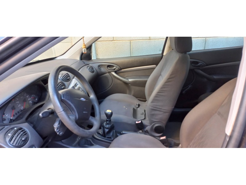 ford focus berlina (cak) del año 2002