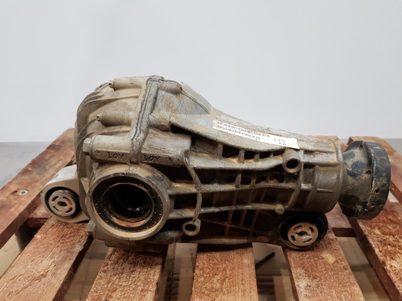 Recambio de diferencial delantero para jeep gr. cherokee iv 4x4 referencia OEM IAM 68352175AA P68352175AA 