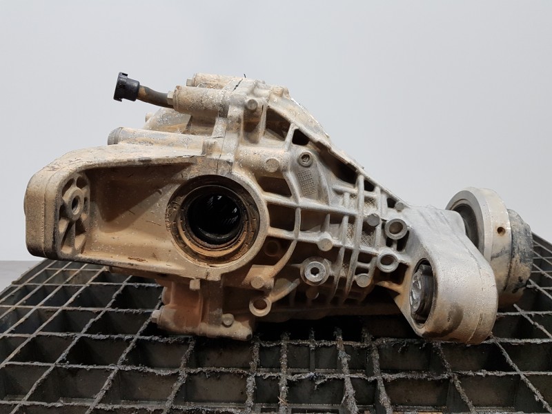 Recambio de diferencial trasero para jeep gr. cherokee iv 4x4 referencia OEM IAM 68184737AB P68184737AB 