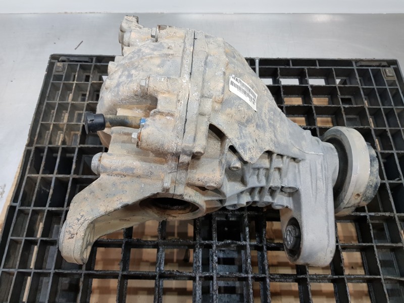 Recambio de diferencial trasero para jeep gr. cherokee iv 4x4 referencia OEM IAM 68184737AB P68184737AB 