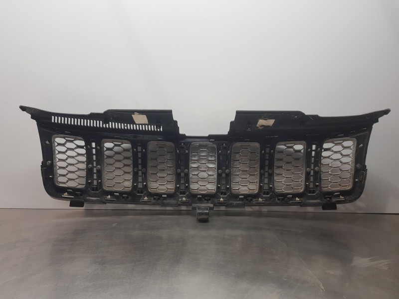 Recambio de rejilla delantera para jeep gr. cherokee iv 4x4 referencia OEM IAM 68258419AB 6NZ03SZ0AA 