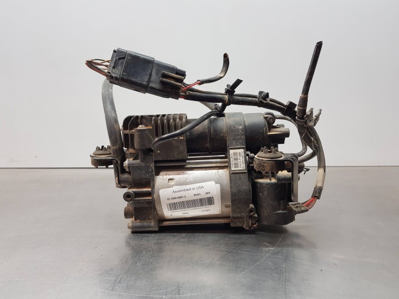 Recambio de bomba suspension para jeep gr. cherokee iv 4x4 referencia OEM IAM 68204730AF 15155000812 