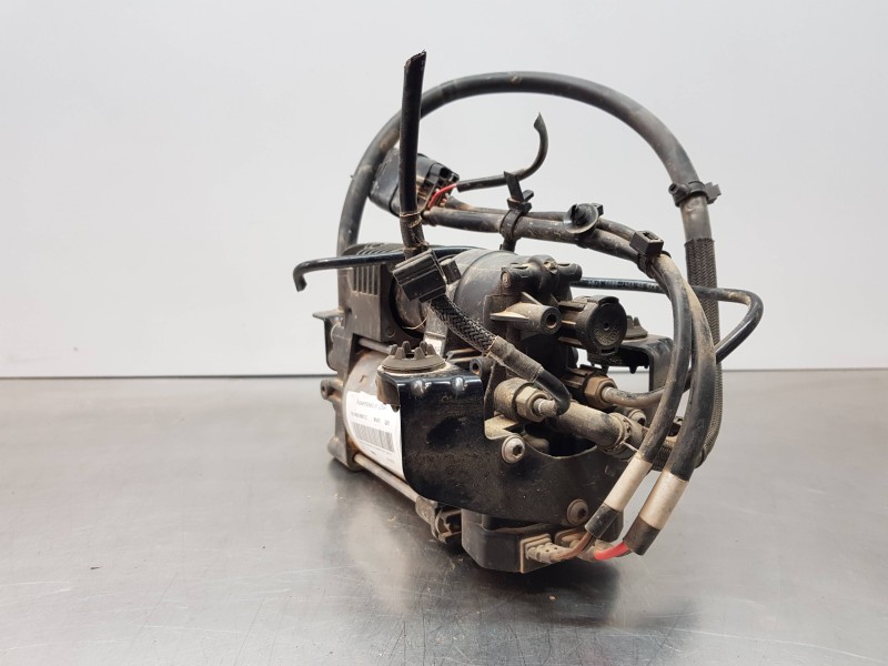 Recambio de bomba suspension para jeep gr. cherokee iv 4x4 referencia OEM IAM 68204730AF 15155000812 