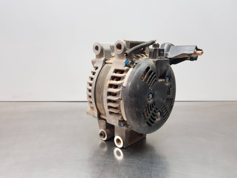 Recambio de alternador para jeep gr. cherokee iv 4x4 referencia OEM IAM P04801835AC  