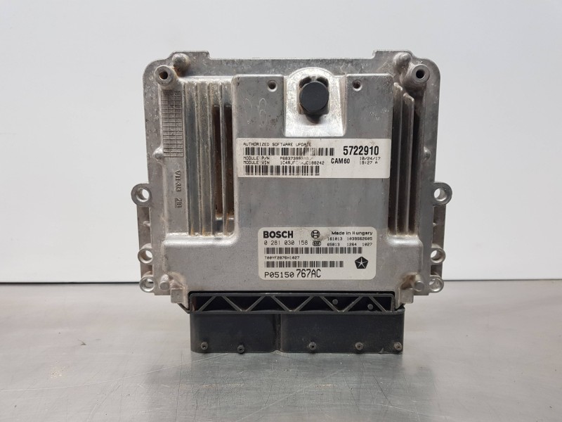 Recambio de centralita motor uce para jeep gr. cherokee iv 4x4 referencia OEM IAM P05150767AC 0281030158 