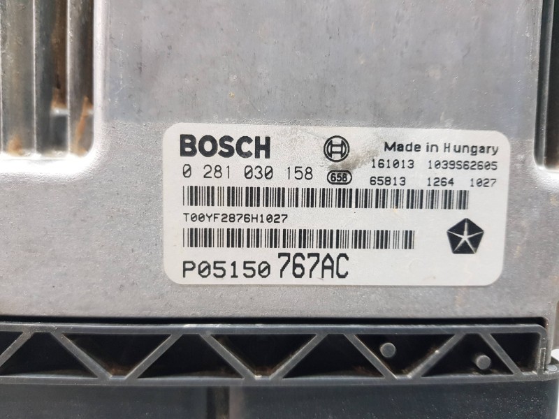Recambio de centralita motor uce para jeep gr. cherokee iv 4x4 referencia OEM IAM P05150767AC 0281030158 