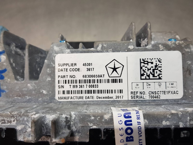 Recambio de pantalla multifuncion para jeep gr. cherokee iv 4x4 referencia OEM IAM 68306659AT  