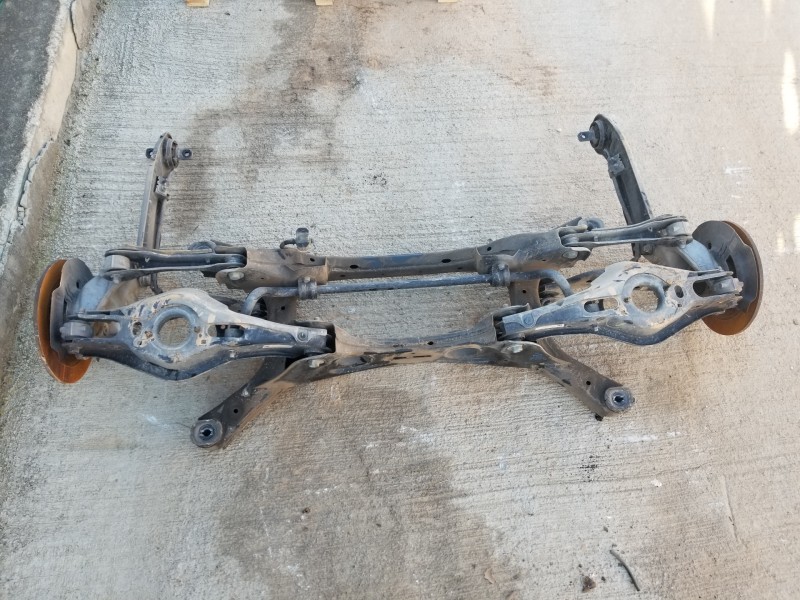 Recambio de puente trasero para hyundai tucson klass referencia OEM IAM 55405N9050  