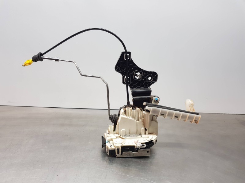 Recambio de cerradura puerta trasera derecha para jeep gr. cherokee iv 4x4 referencia OEM IAM 4589922AH P04589922AH 