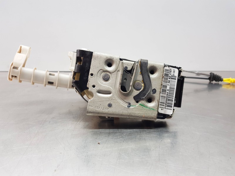 Recambio de cerradura puerta trasera derecha para jeep gr. cherokee iv 4x4 referencia OEM IAM 4589922AH P04589922AH 