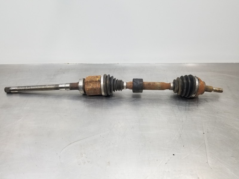 Recambio de transmision delantera derecha para ford kuga (cbs) titanium referencia OEM IAM 2066186 EV6P3B436NB 