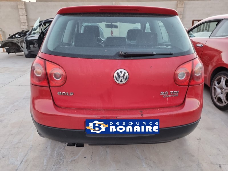 volkswagen golf v berlina (1k1) del año 2004