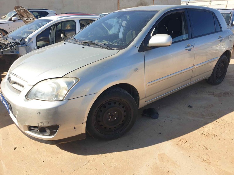 toyota corolla (e12) del año 2005