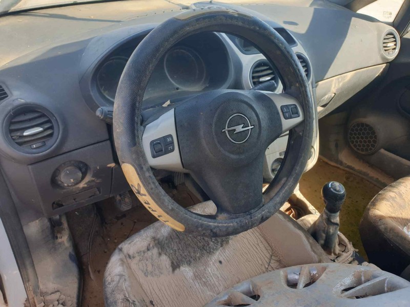 opel corsa d del año 2007