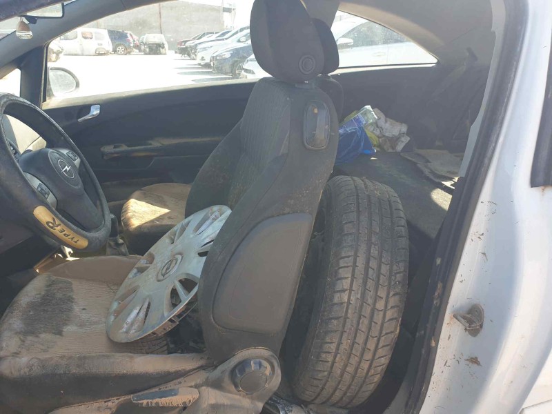 opel corsa d del año 2007