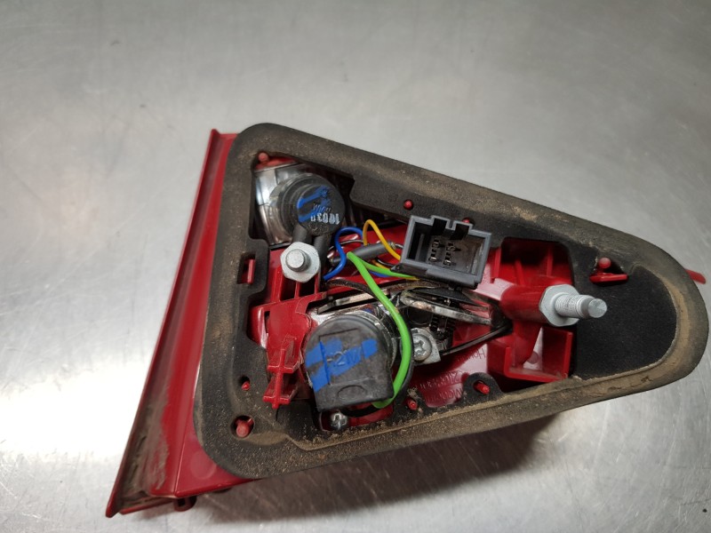 Recambio de piloto trasero izquierdo interior para audi a5 coupe (8t) coupe referencia OEM IAM 8T0945093A  