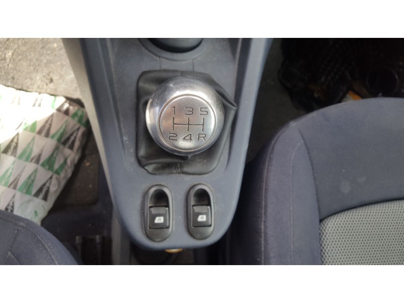 peugeot 1007 del año 2007