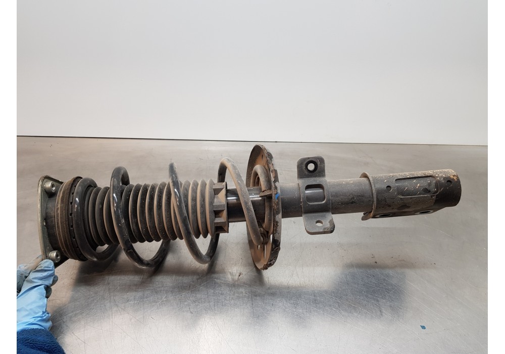 Recambio de amortiguador delantero izquierdo para citroen berlingo talla m referencia OEM IAM 9820363980  