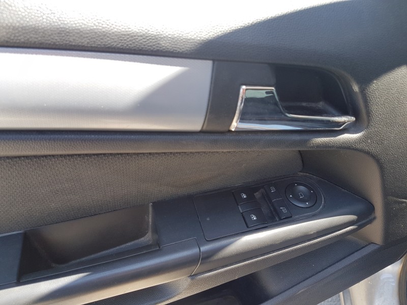 opel astra h berlina del año 2006