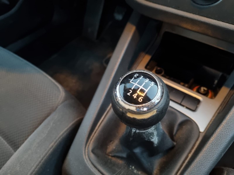 volkswagen golf v berlina (1k1) del año 2004