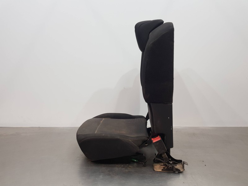 Recambio de asientos trasero derecho para citroen berlingo talla m referencia OEM IAM 9821885580  