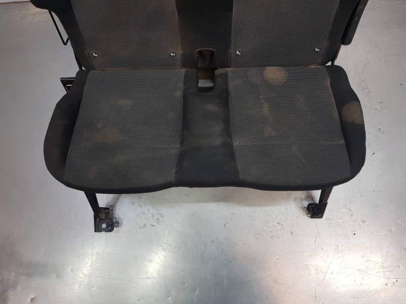 Recambio de asientos trasero izquierdo para citroen berlingo talla m referencia OEM IAM 9821885880  