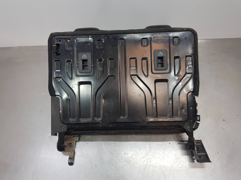 Recambio de asientos trasero izquierdo para citroen berlingo talla m referencia OEM IAM 9821885880  