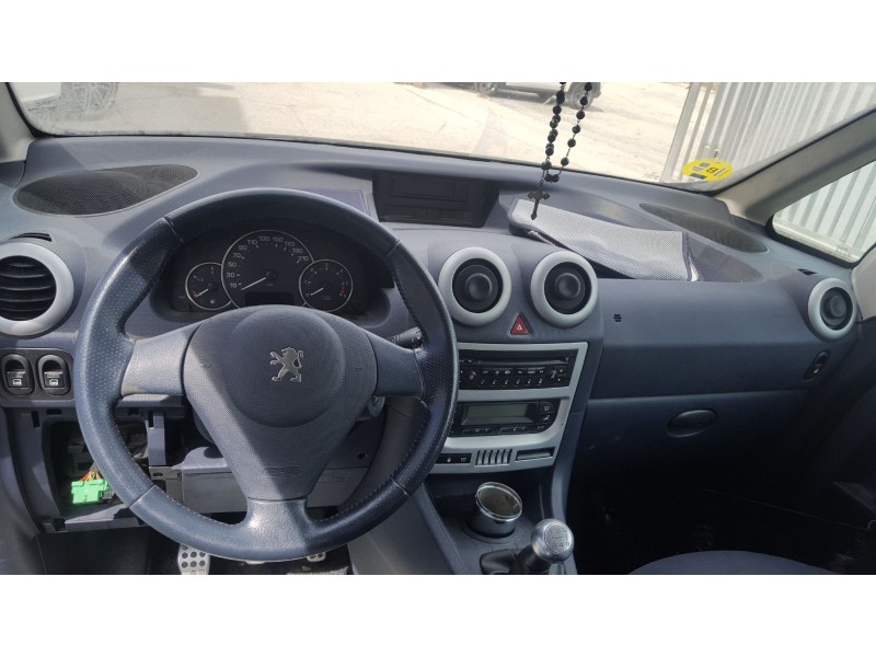 peugeot 1007 del año 2007